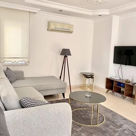 Zerrin Hanim - 1 Minute From Kleopatra Beach Apartamento *